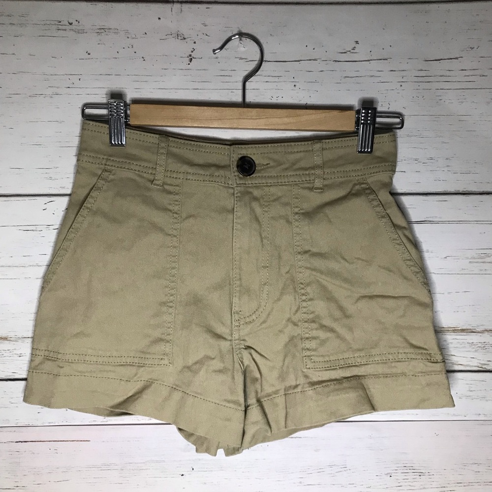 H&M khaki shorts